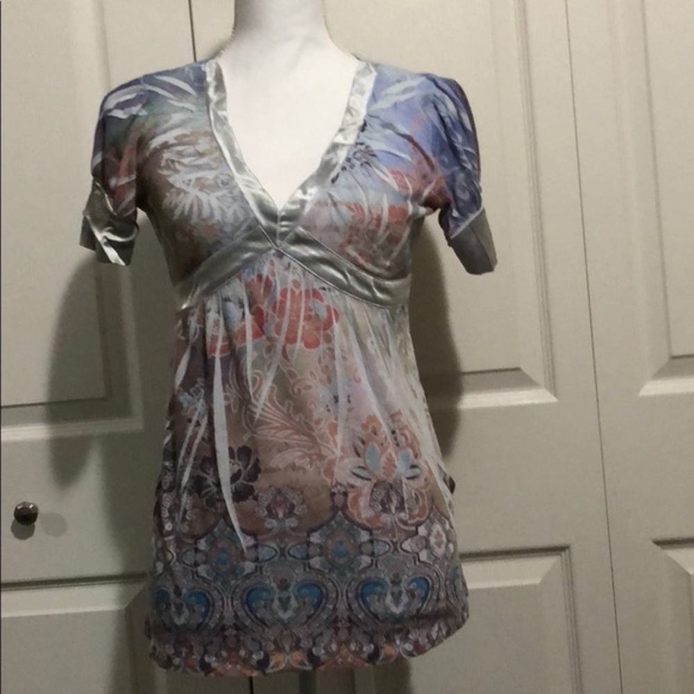 Casual Freedom cute top!